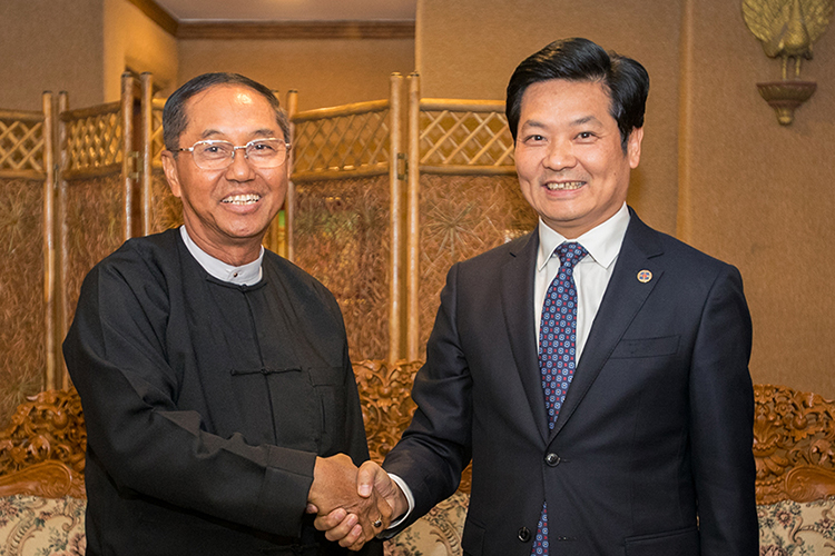 Wakil Presiden Myanmar Myint Swe Bertemu dengan Delegasi yang Dipimpin oleh Gu Shaoming, Ketua Dewan Direktur Bauing Group